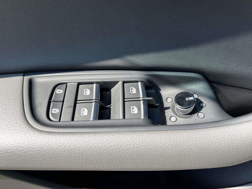 2025 AUDI Q8 55 PREMIUM — миниатюра 19