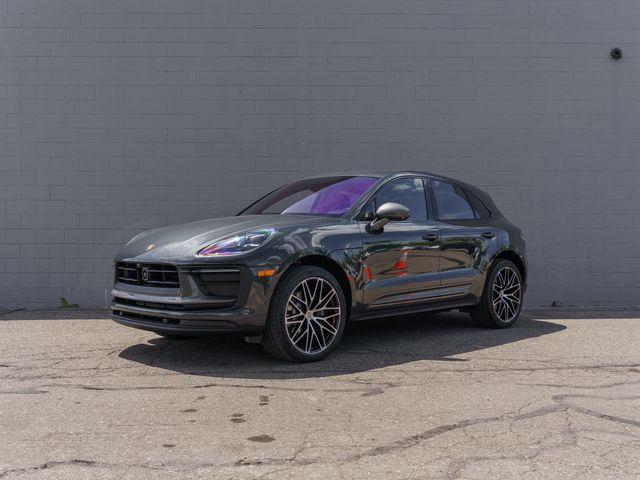New 2026 Porsche Macan T