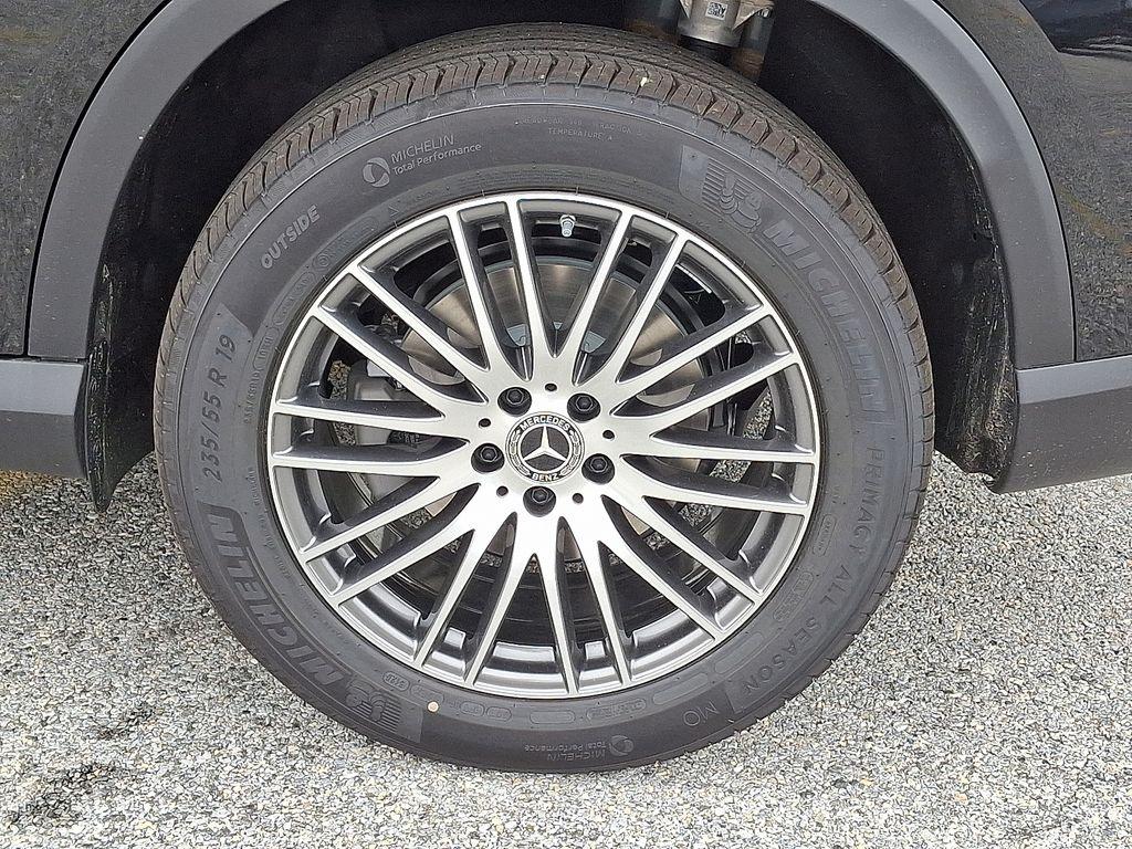 MERCEDES-BENZ GLC - 7