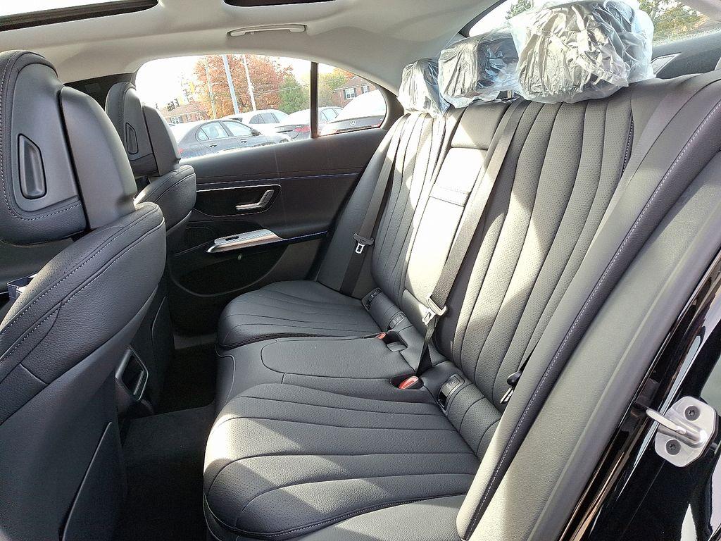 MERCEDES-BENZ E-CLASS - 8