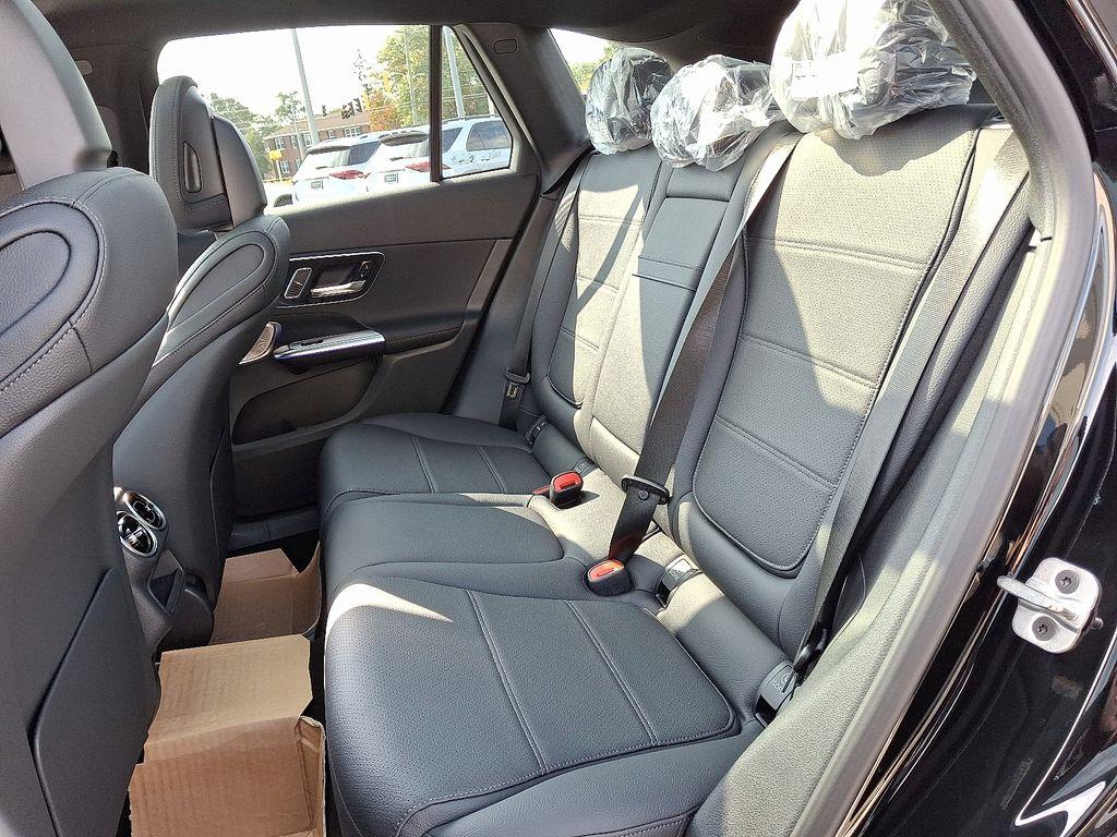 MERCEDES-BENZ GLC - 8