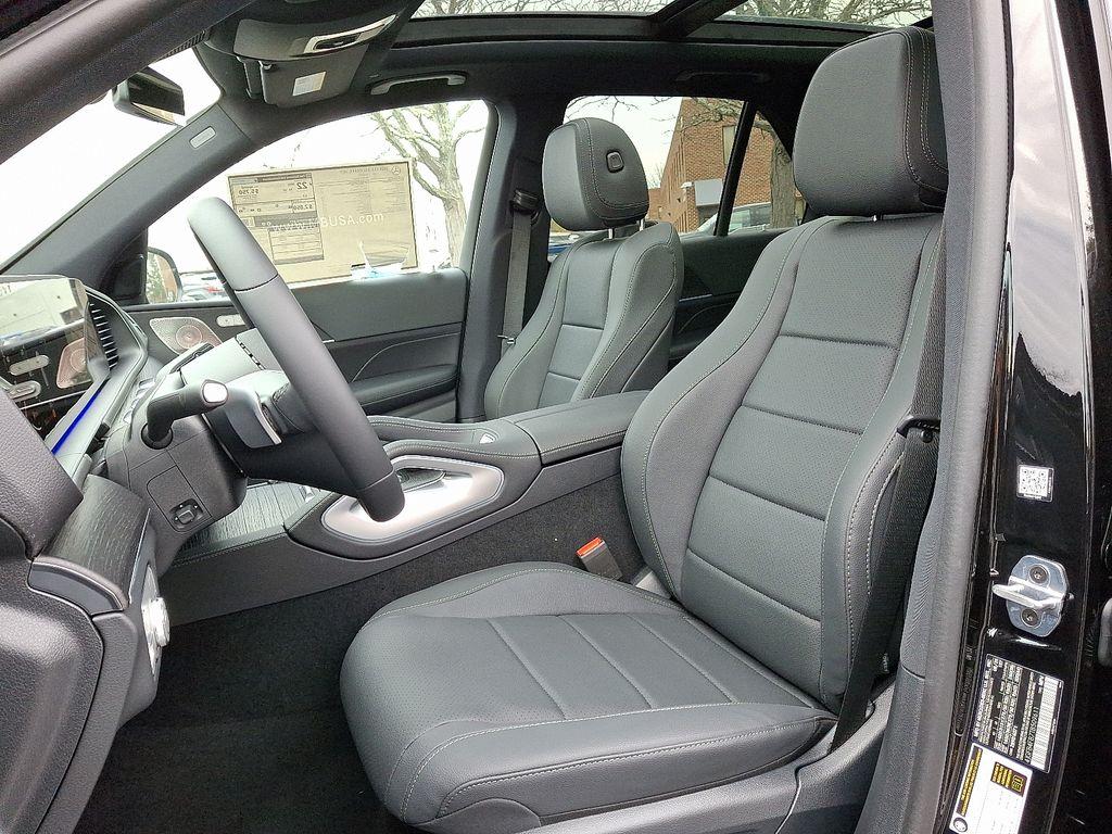 2026 Mercedes-BENZ GLE — миниатюра 11