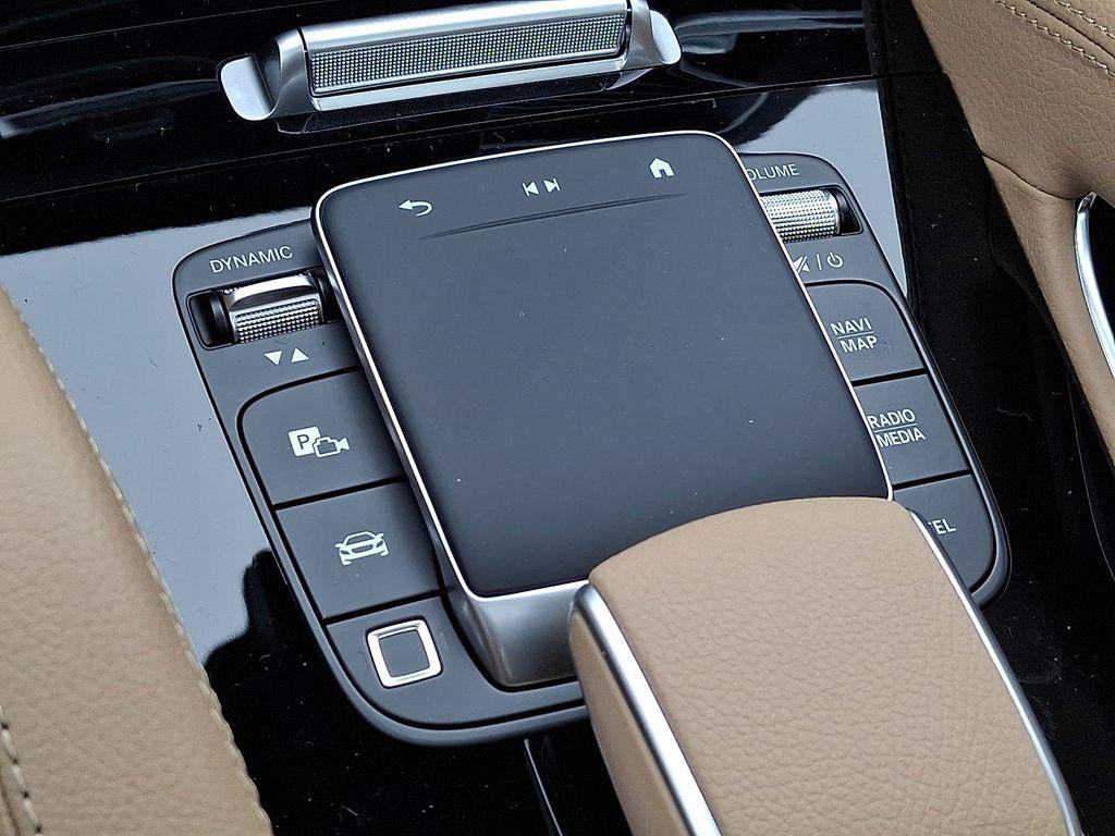 2026 Mercedes-BENZ GLE — миниатюра 20