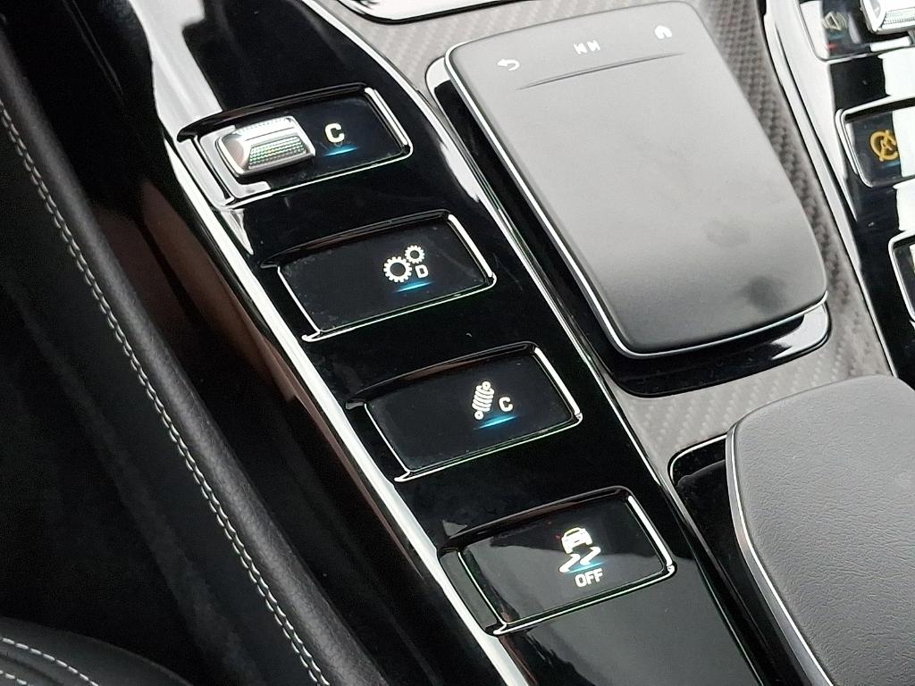 2024 Mercedes-BENZ AMG GT 63 BASE — миниатюра 24