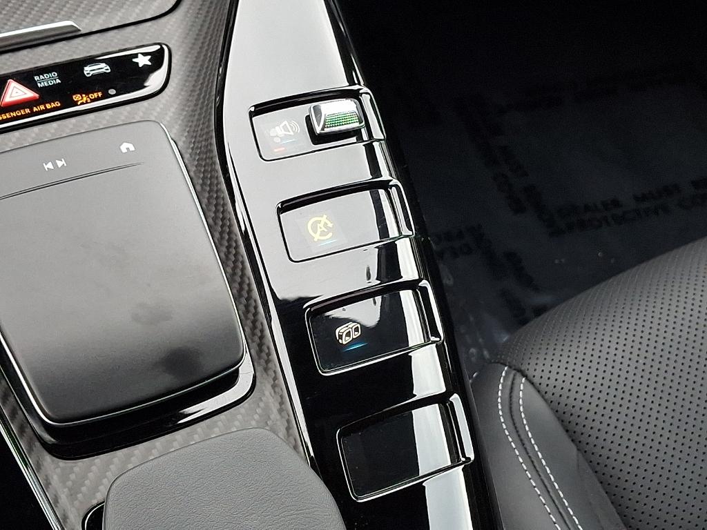 2024 Mercedes-BENZ AMG GT 63 BASE — миниатюра 25