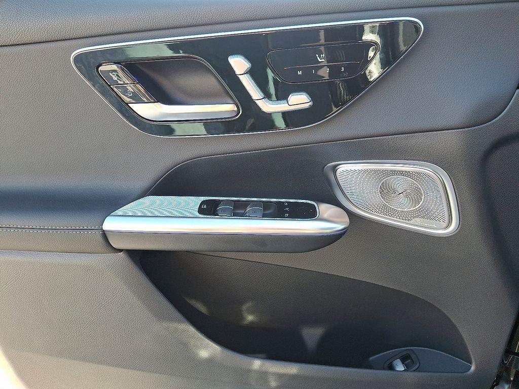 MERCEDES-BENZ GLC - 10