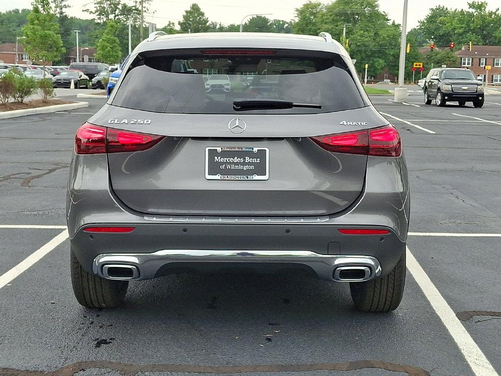 2026 Mercedes-BENZ GLA — миниатюра 5