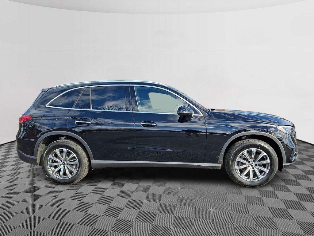 MERCEDES-BENZ GLC - 7