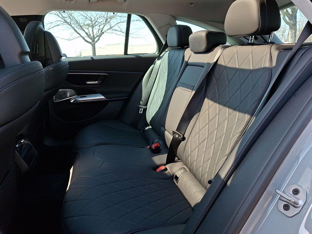 MERCEDES-BENZ E-CLASS - 10