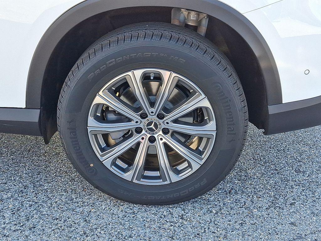 MERCEDES-BENZ GLC - 7