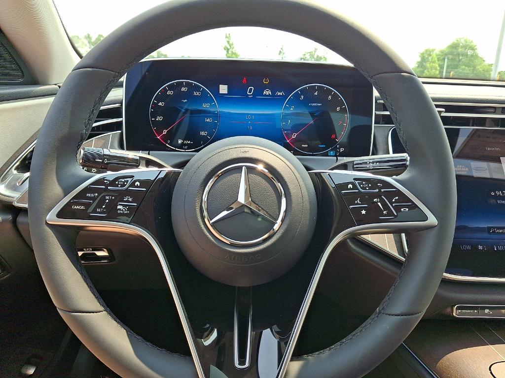 2026 Mercedes-BENZ E-CLASS — миниатюра 17