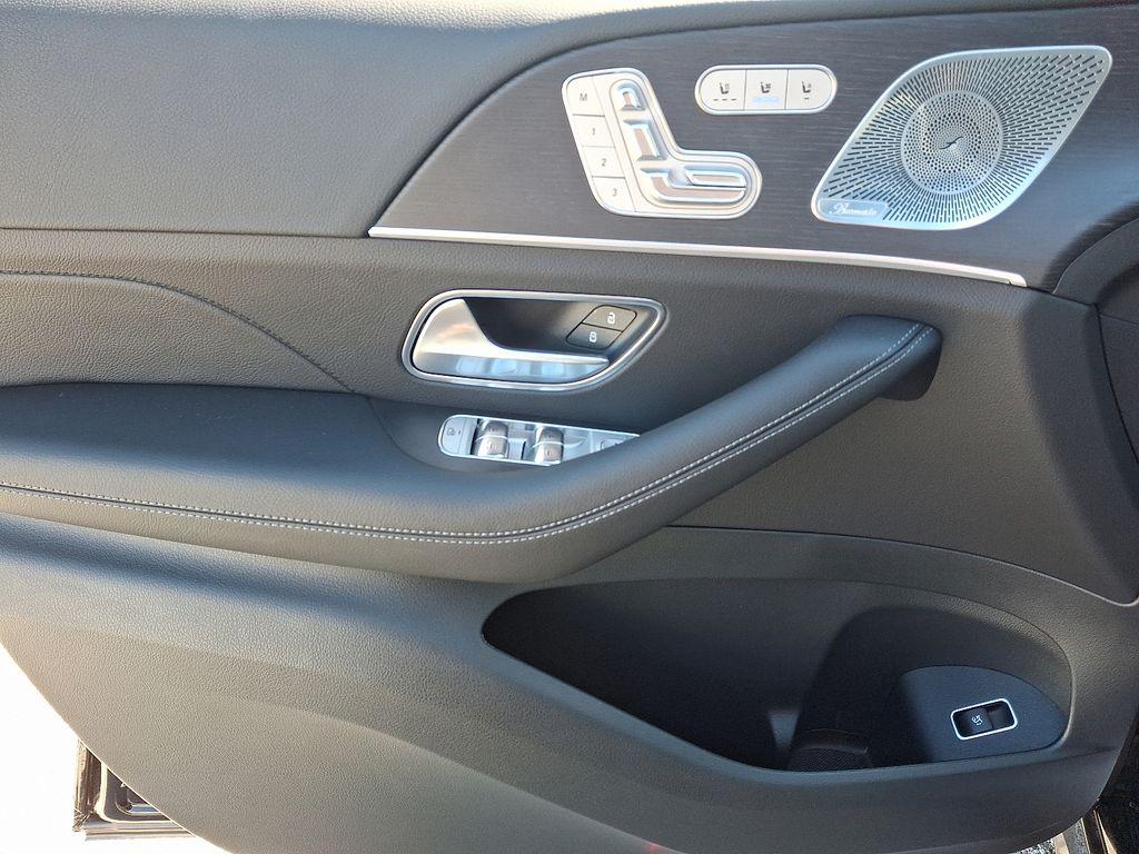 MERCEDES-BENZ GLE - 10