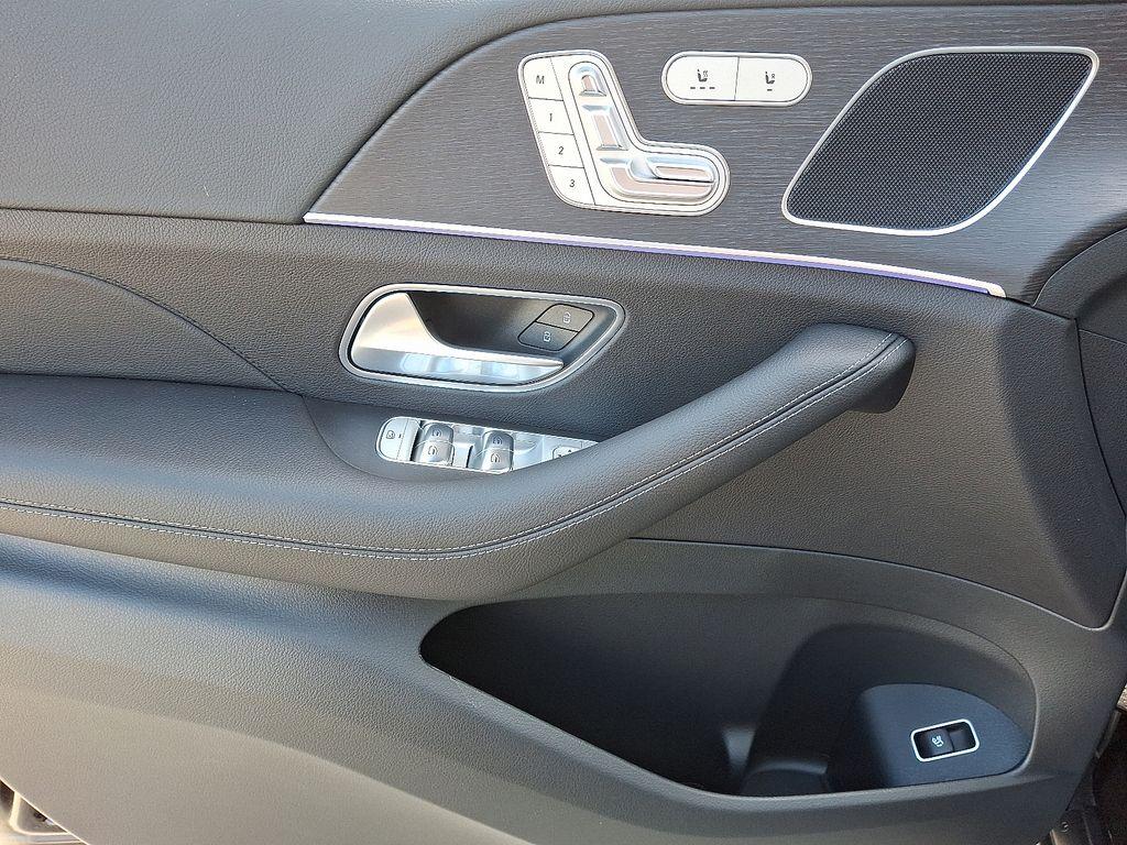 MERCEDES-BENZ GLE - 10