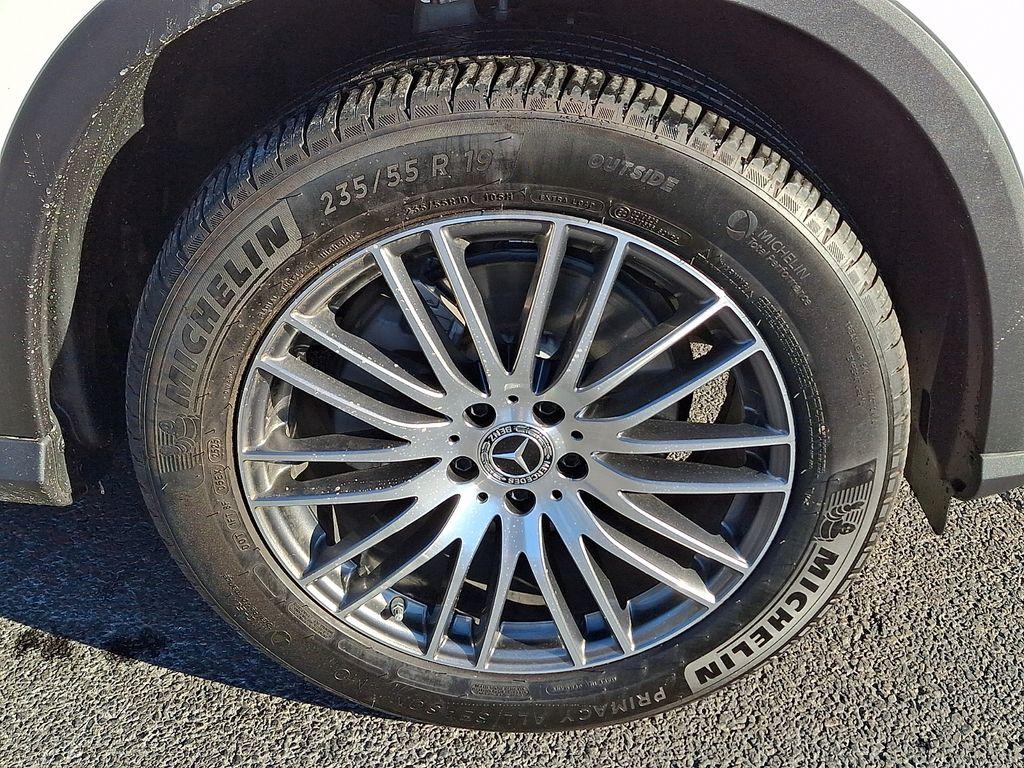 MERCEDES-BENZ GLC - 8