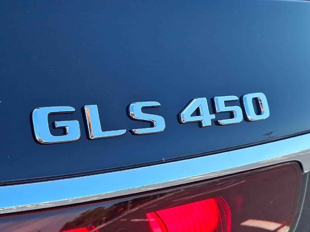 2026 Mercedes-BENZ GLS — миниатюра 30