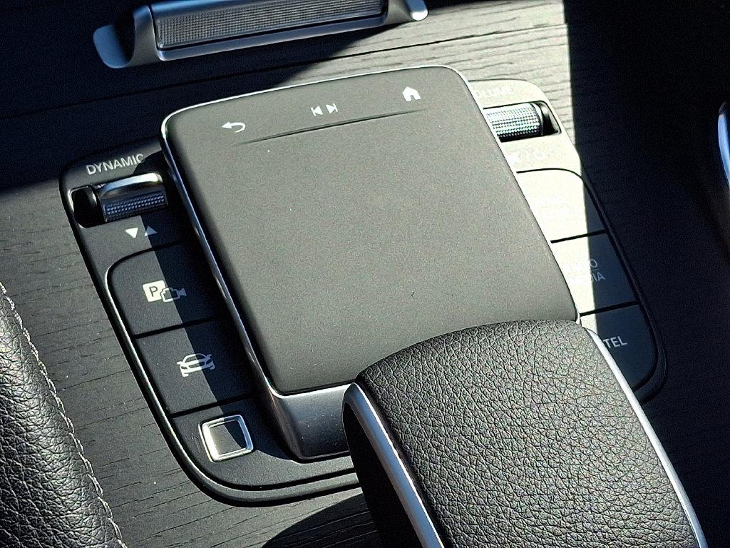 2026 Mercedes-BENZ GLS — миниатюра 25