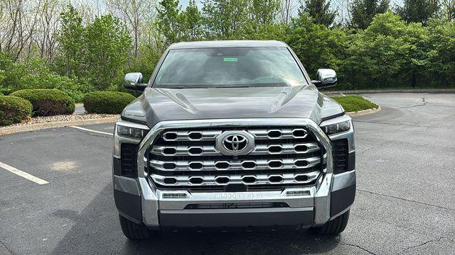 TOYOTA TUNDRA - 8