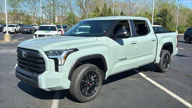 TOYOTA TUNDRA - 2