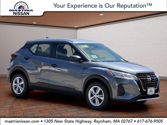 New 2025 Nissan Kicks Play S
