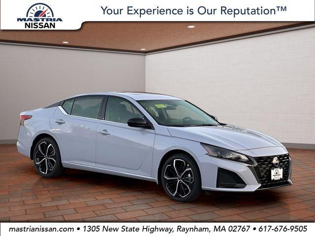 New 2025 Nissan Altima SR