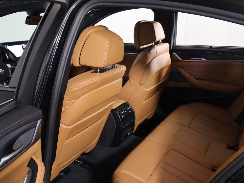 2023 BMW M550 I XDRIVE thumbnail 30