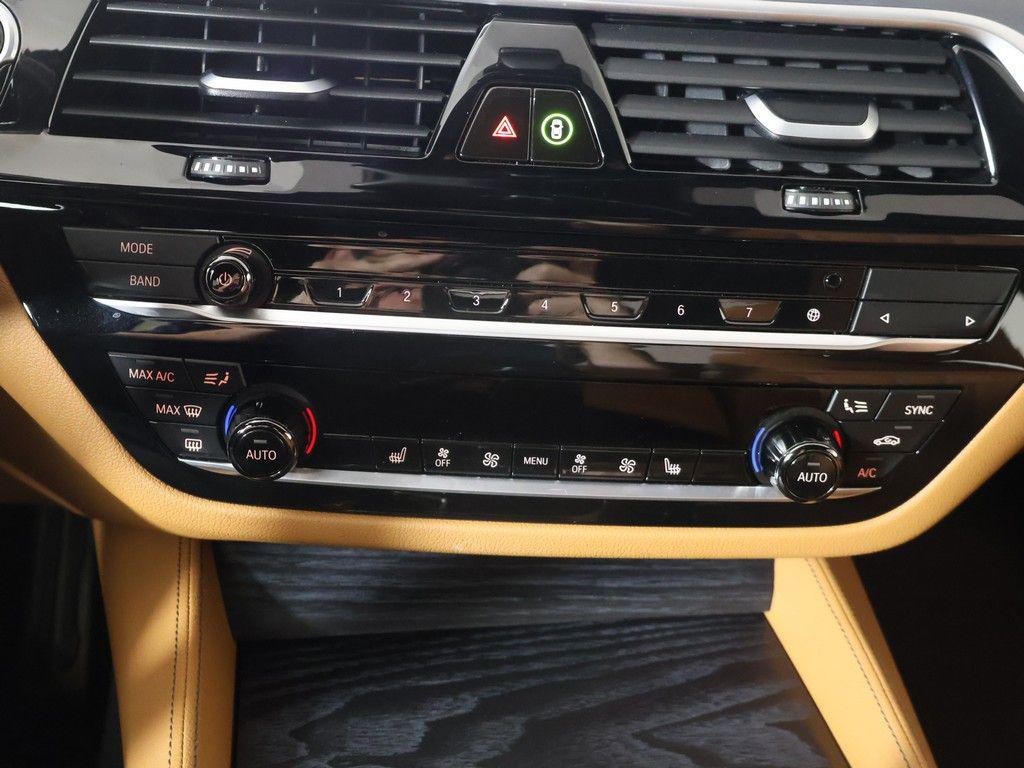 2023 BMW M550 I XDRIVE thumbnail 50