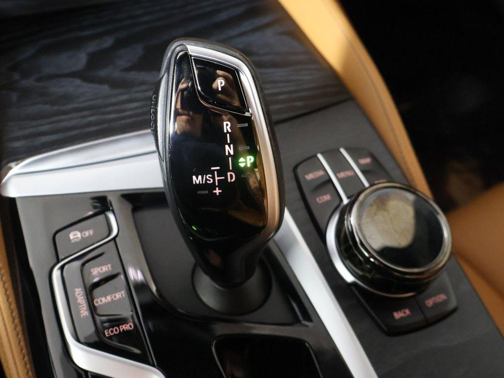 2023 BMW M550 I XDRIVE thumbnail 53