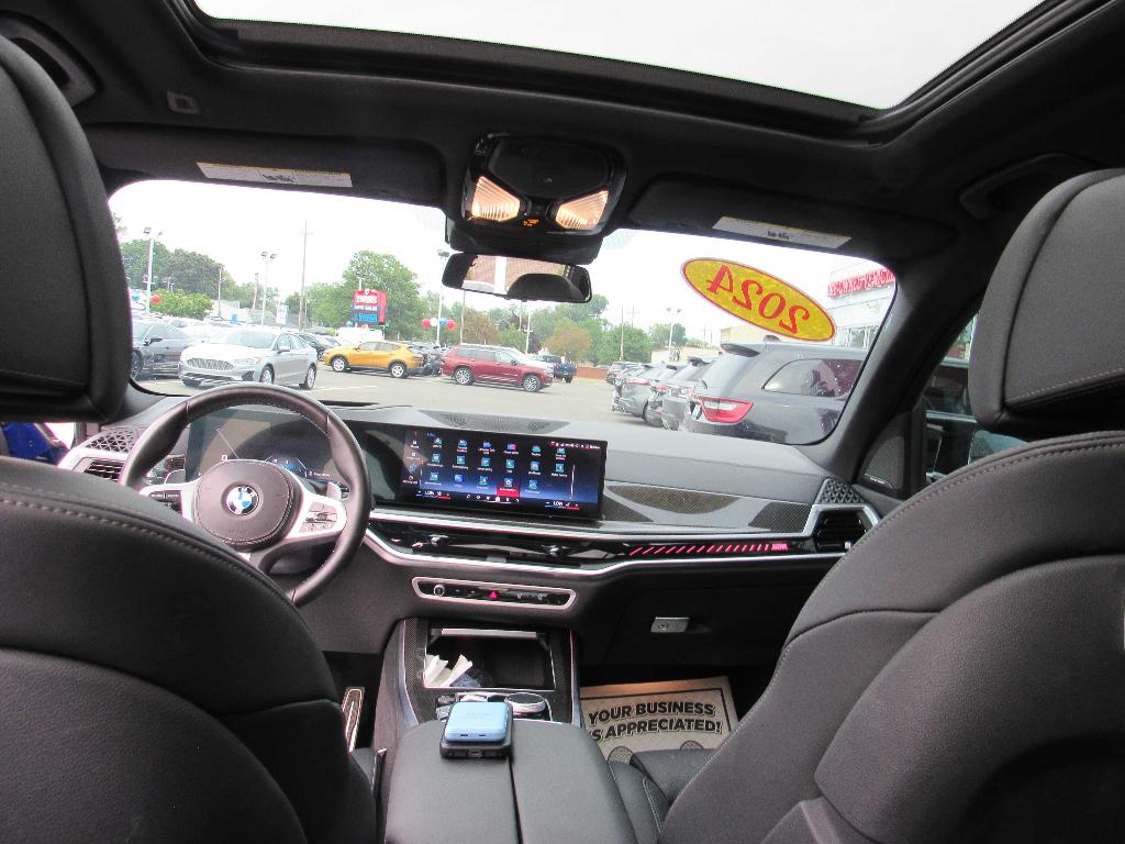 صورة مصغرة 14 لـ 2024 BMW X5 M60I