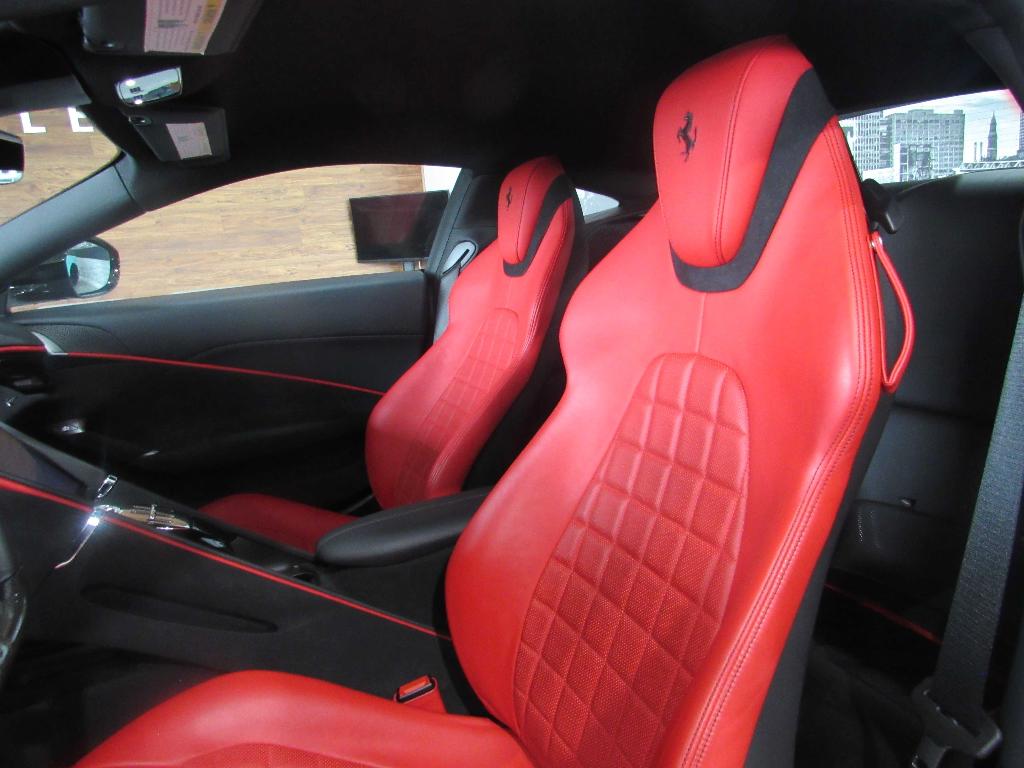 صورة 12 لـ 2024 Ferrari ROMA BASE