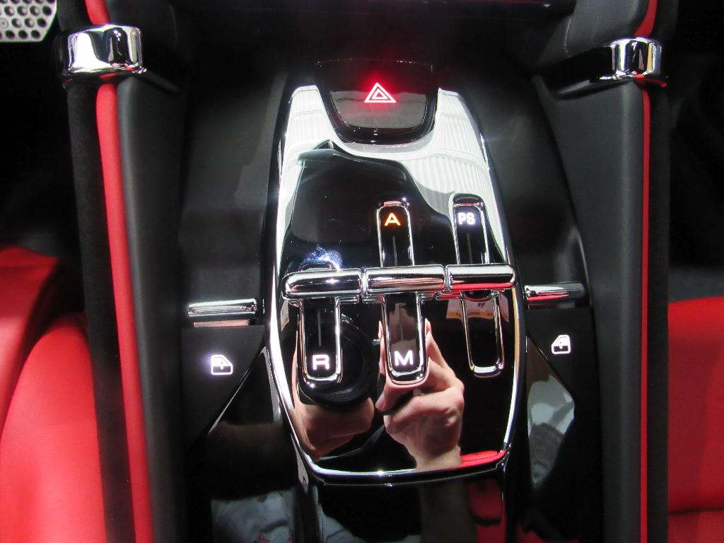 صورة 15 لـ 2024 Ferrari ROMA BASE