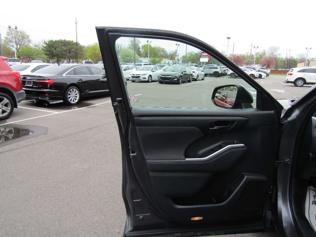 TOYOTA HIGHLANDER - 7