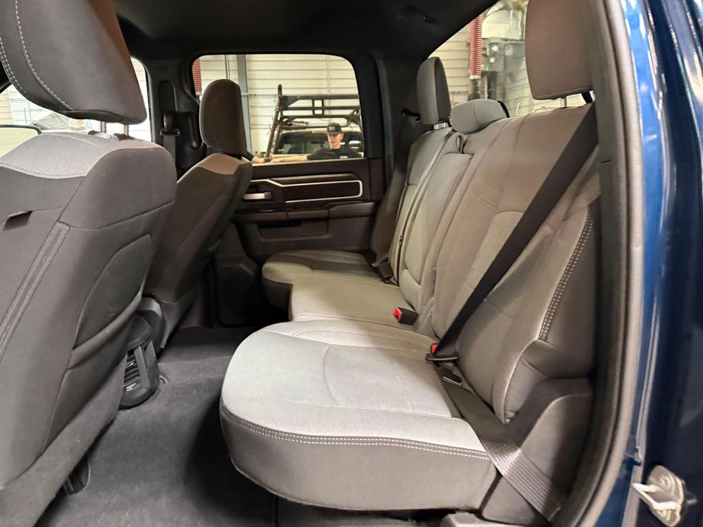 2024 RAM 2500 BIG HORN CREW CAB 4X4 6'4' BOX — миниатюра 30