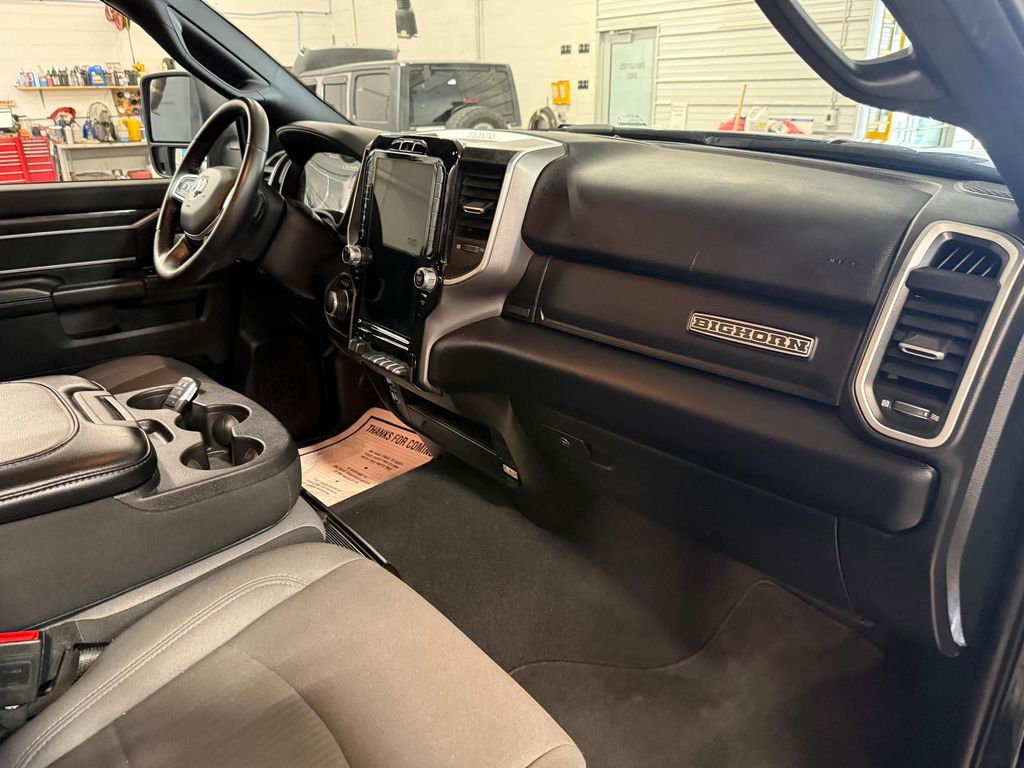 2024 RAM 2500 BIG HORN CREW CAB 4X4 6'4' BOX photo 7