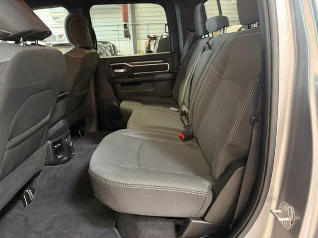2024 RAM 2500 BIG HORN CREW CAB 4X4 6'4' BOX — миниатюра 33
