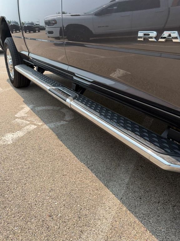 2025 RAM 2500 BIG HORN CREW CAB 4X4 6'4' BOX — фото 7