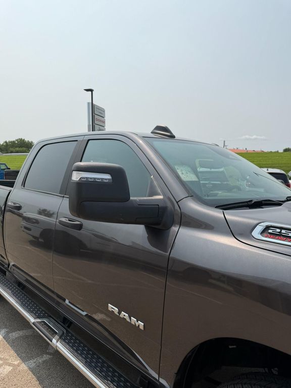 2025 RAM 2500 BIG HORN CREW CAB 4X4 6'4' BOX — фото 6