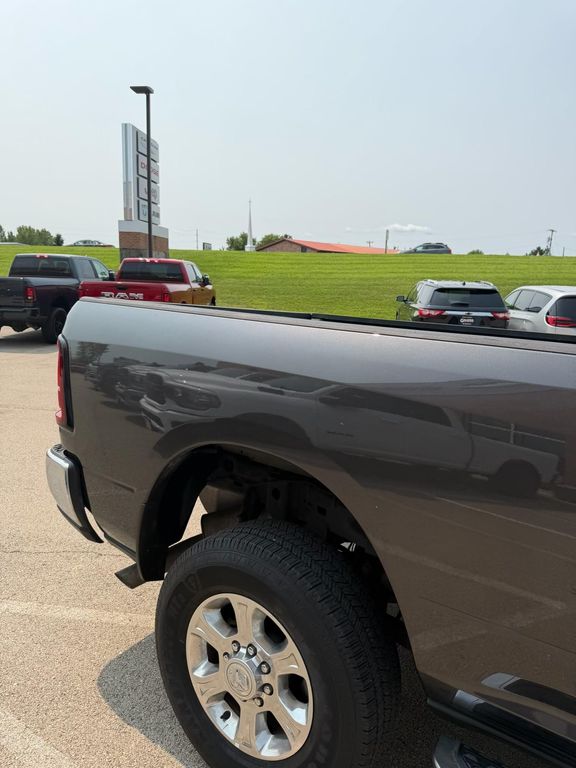 2025 RAM 2500 BIG HORN CREW CAB 4X4 6'4' BOX — фото 8