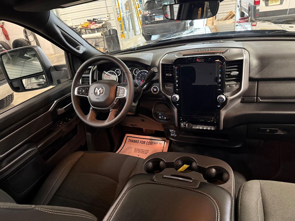 صورة مصغرة 16 لـ 2026 RAM 2500 BIG HORN CREW CAB 4X4 6'4' BOX