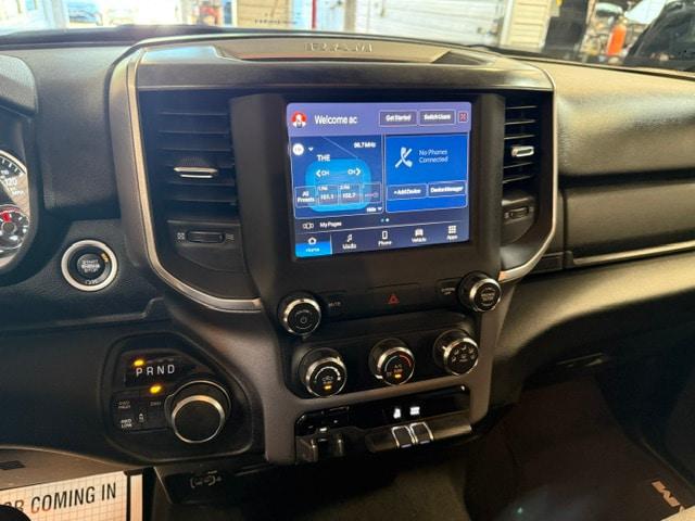 2024 RAM 2500 BIG HORN CREW CAB 4X4 6'4' BOX — миниатюра 44