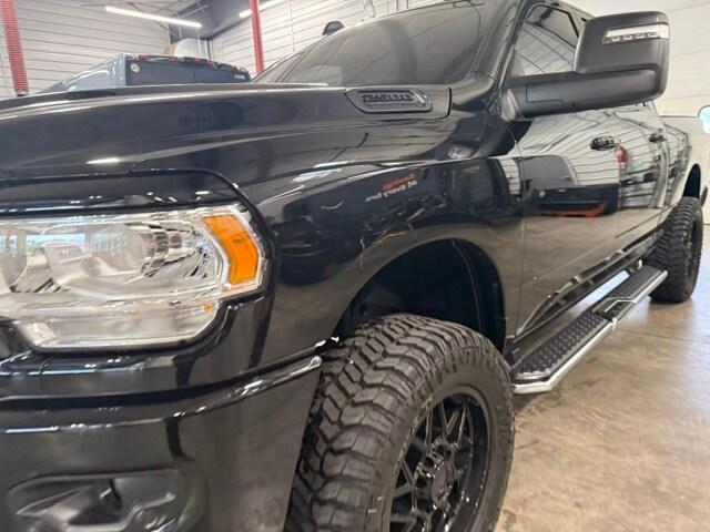 صورة مصغرة 43 لـ 2024 RAM 2500 BIG HORN CREW CAB 4X4 6'4' BOX