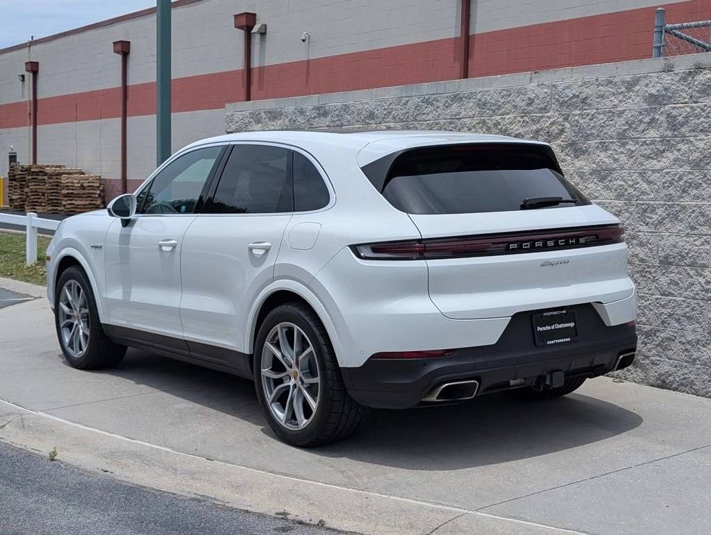 صورة 3 لـ 2026 Porsche CAYENNE