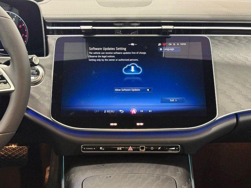 MERCEDES-BENZ E-CLASS - 8