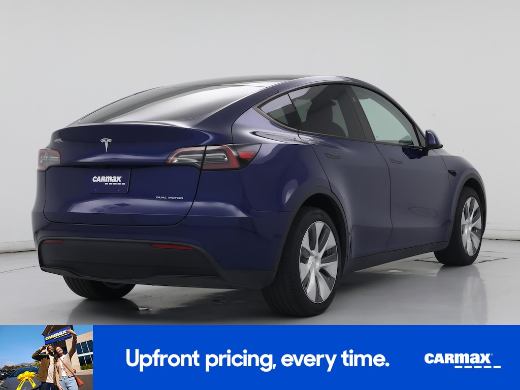 TESLA MODEL Y LONG RANGE - 10