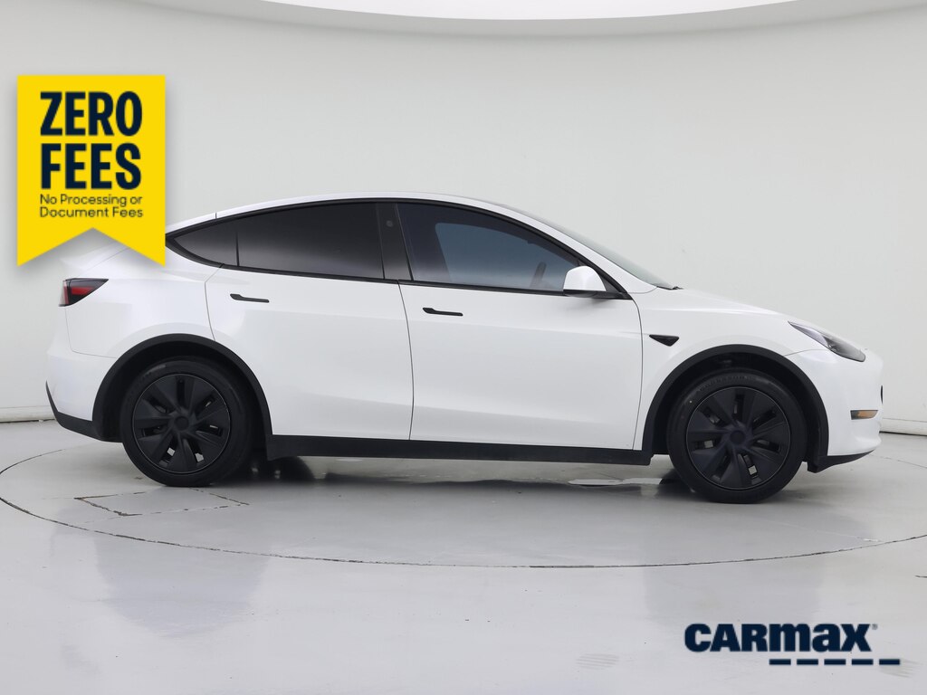 TESLA MODEL Y LONG RANGE - 9