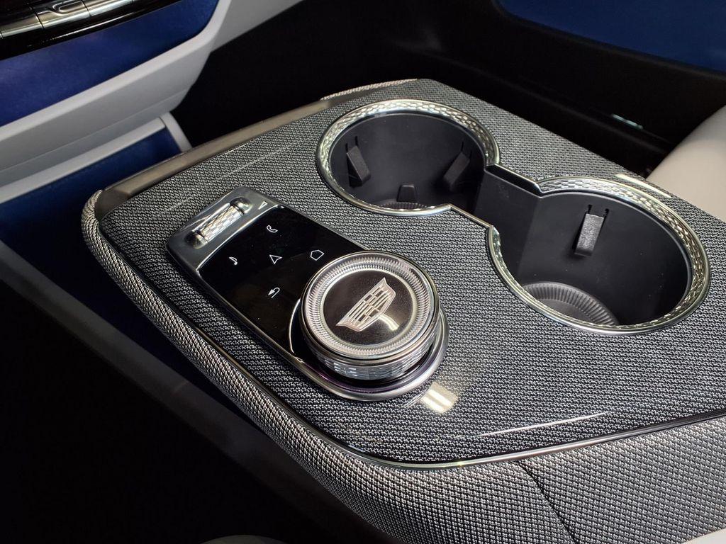 2027 Cadillac OPTIQ SPORT 缩略图 16