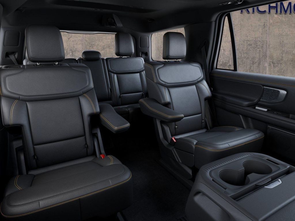 2027 FORD EXPEDITION TREMOR 缩略图 11