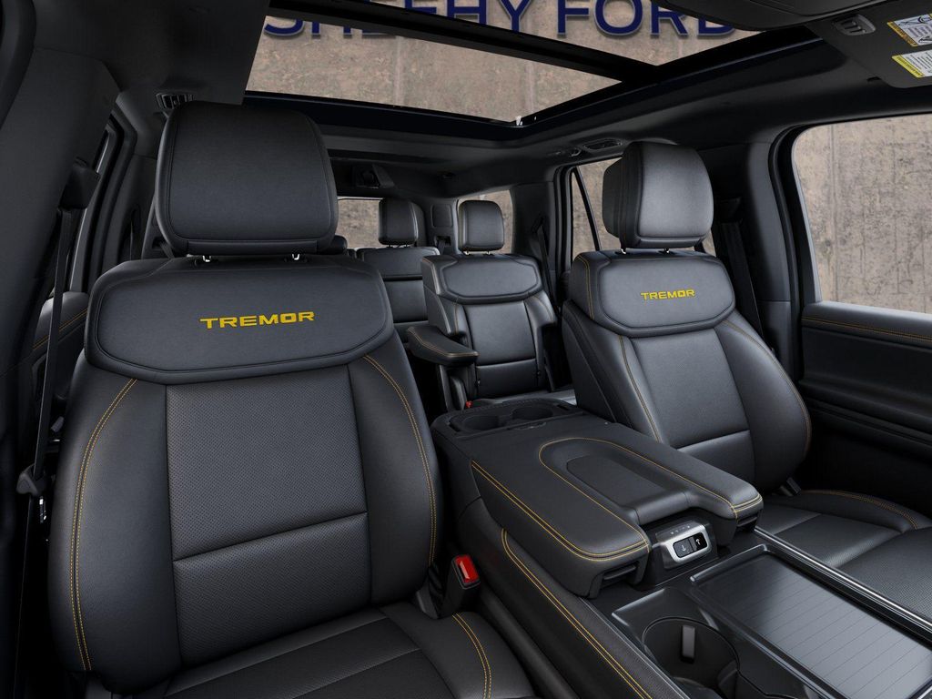 2027 FORD EXPEDITION TREMOR photo 10