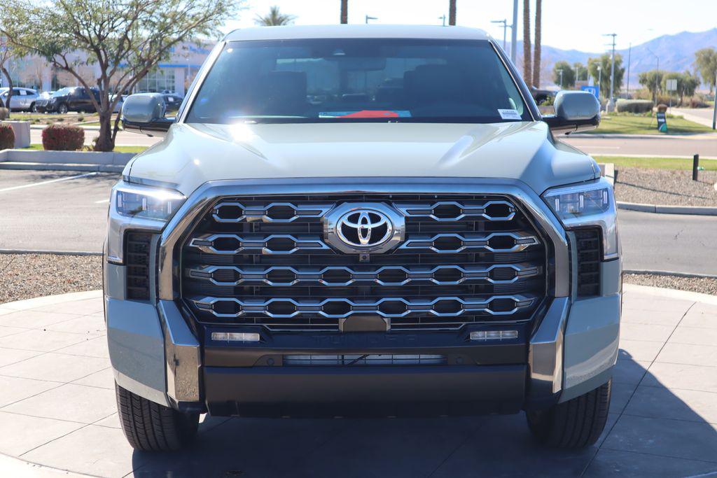 TOYOTA TUNDRA - 2