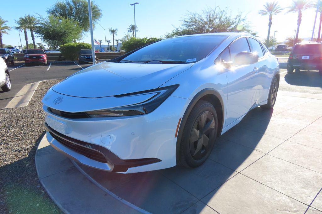 New 2026 Toyota Prius Plug-In Hybrid SE