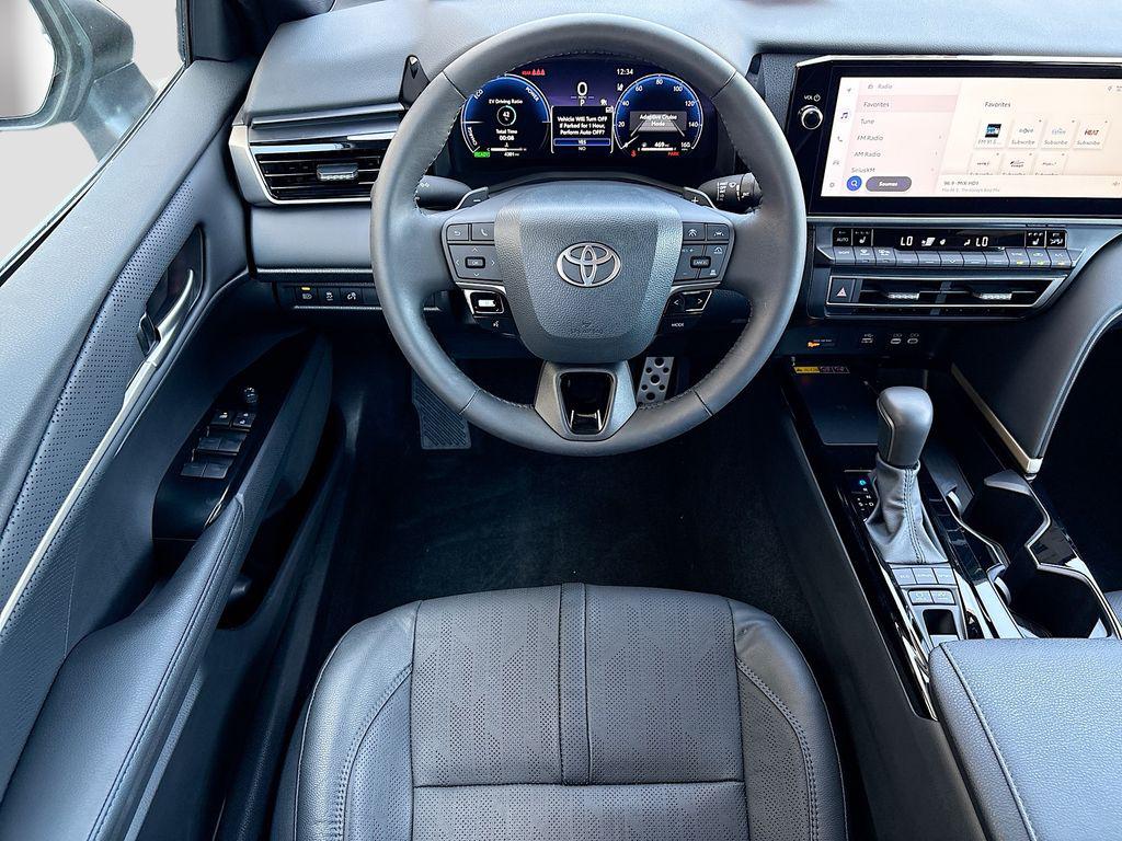 TOYOTA CAMRY - 10